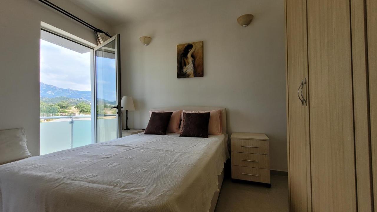 Sea And Mountain View Beachfront Penthouse Yali Ngoại thất bức ảnh